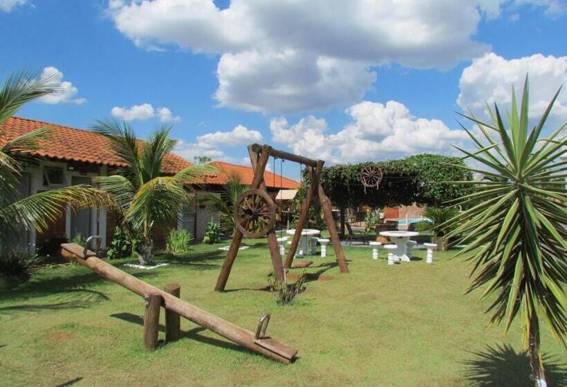 پانسیون Pousada Quinta Das Aroeiras