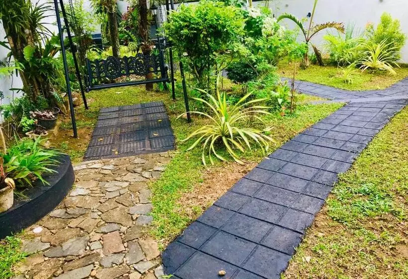 Majatalo Travellers Halt