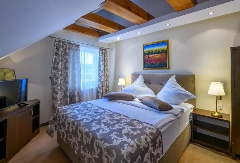 Majatalo Vila Palace