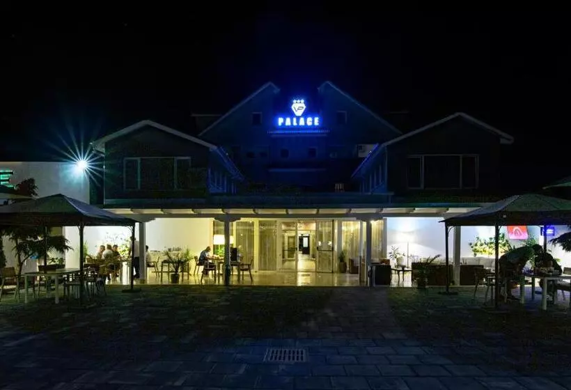 Majatalo Vila Palace