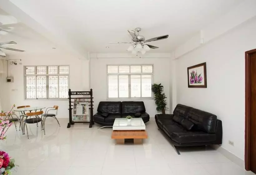 Top Hostel