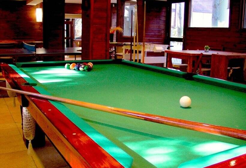 Altos Medanos Cabañas & Club De Bosque