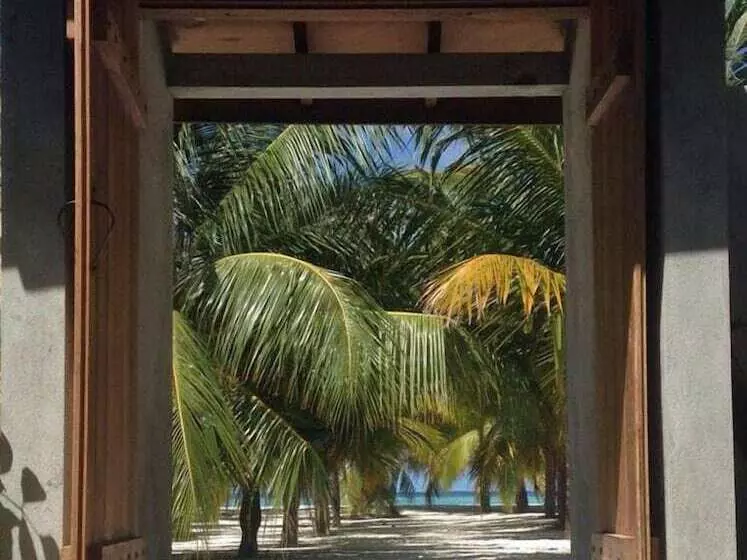 پانسیون Cerulean View Residence