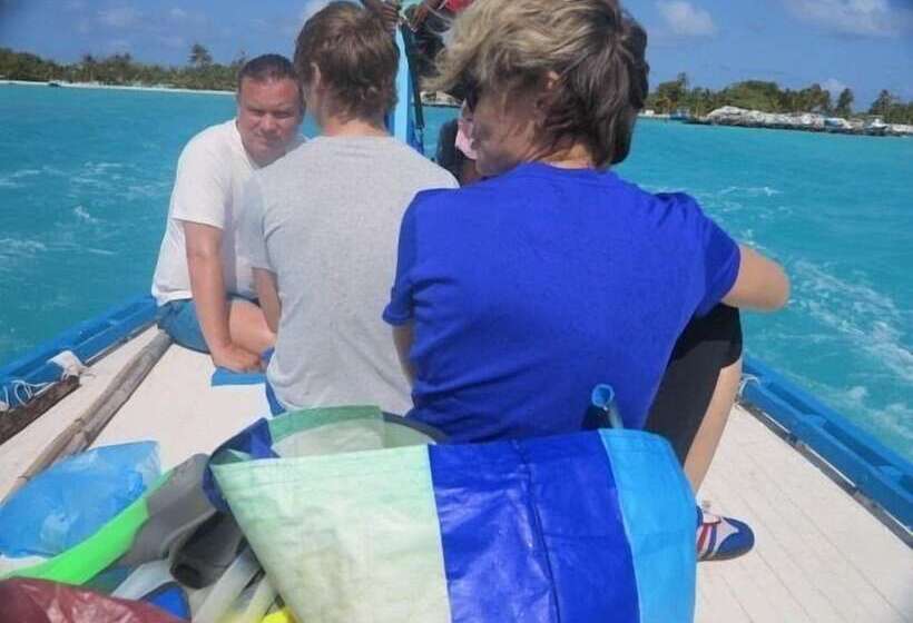 پانسیون Cerulean View Residence