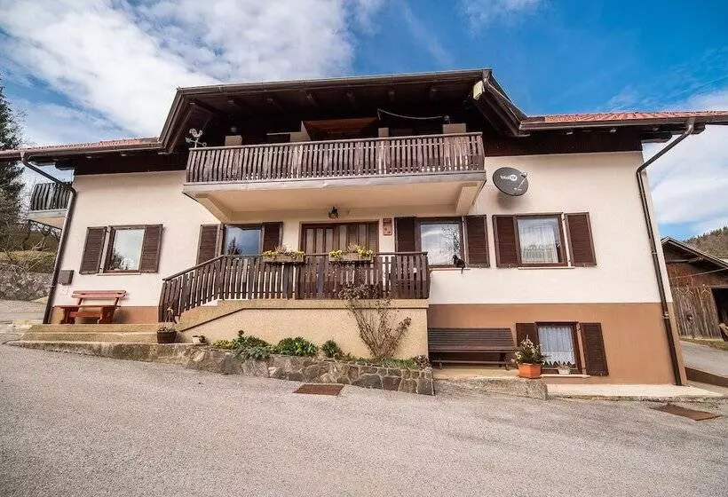 پانسیون Farm Stay žagar