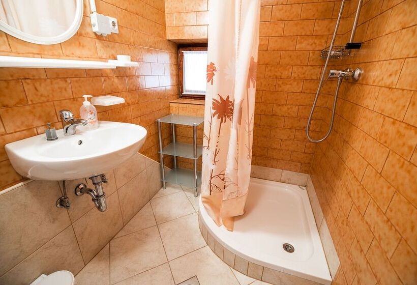 پانسیون Farm Stay žagar