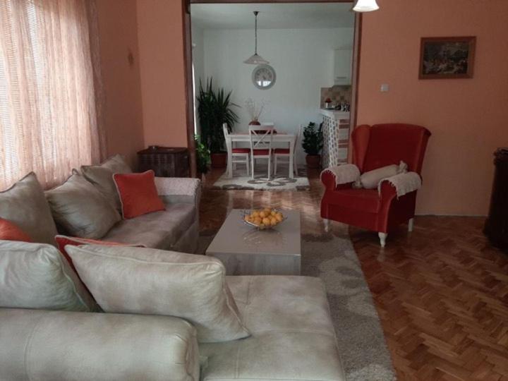 پانسیون Guest House Ivan