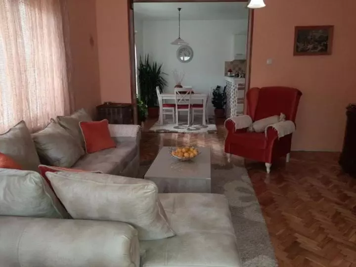 پانسیون Guest House Ivan