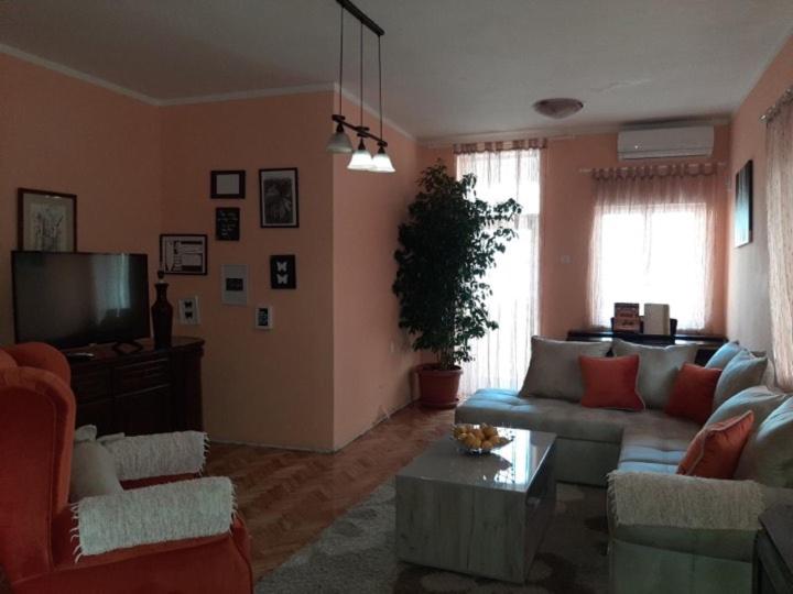 پانسیون Guest House Ivan