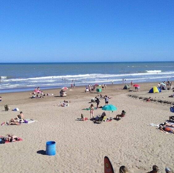 ペンション Hostería Las Grullas