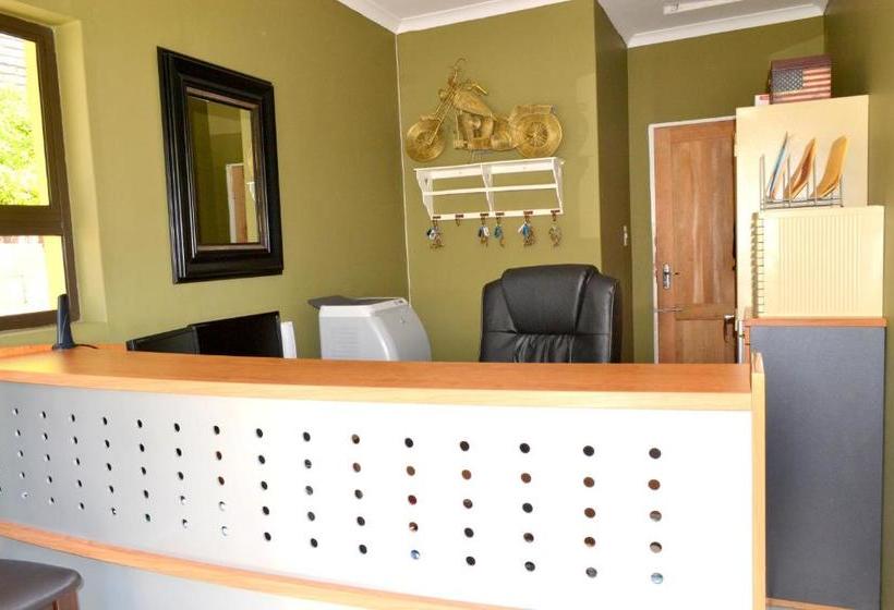 פנסיון Jakobs Guesthouse & Cottage