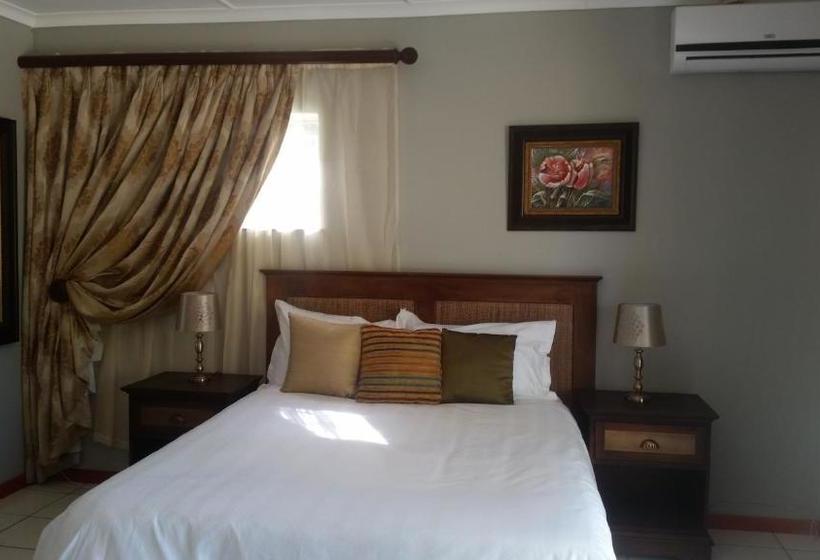 פנסיון Jakobs Guesthouse & Cottage