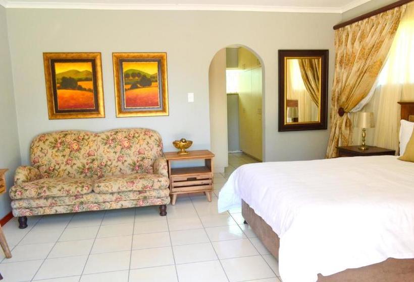 פנסיון Jakobs Guesthouse & Cottage