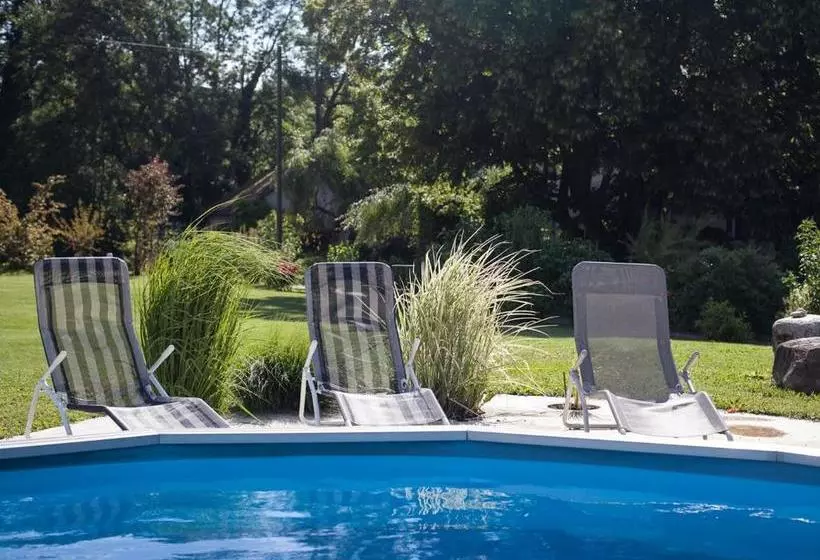 Majatalo La Commanderie