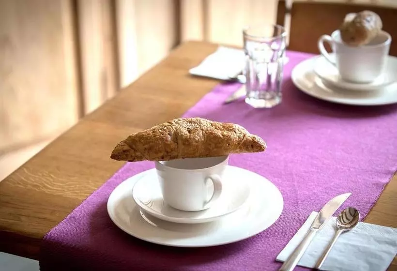 Majatalo La Commanderie