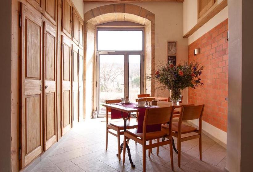 פנסיון La Commanderie