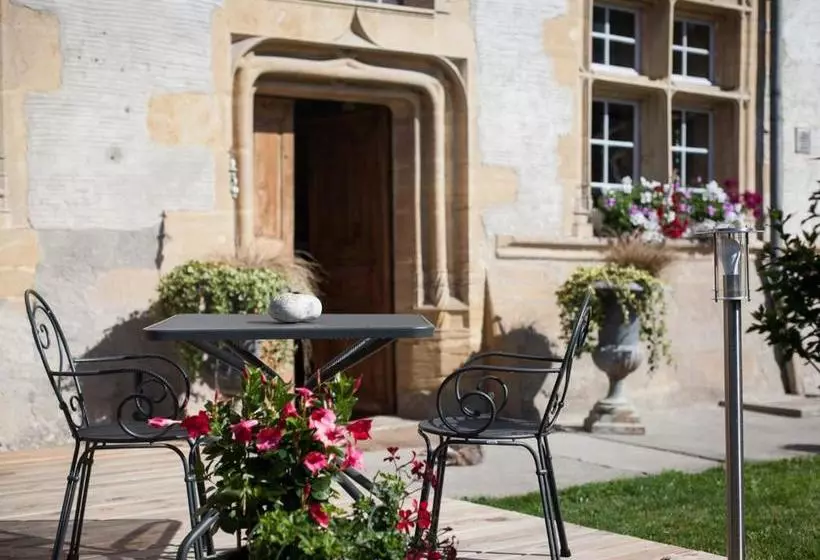 Majatalo La Commanderie