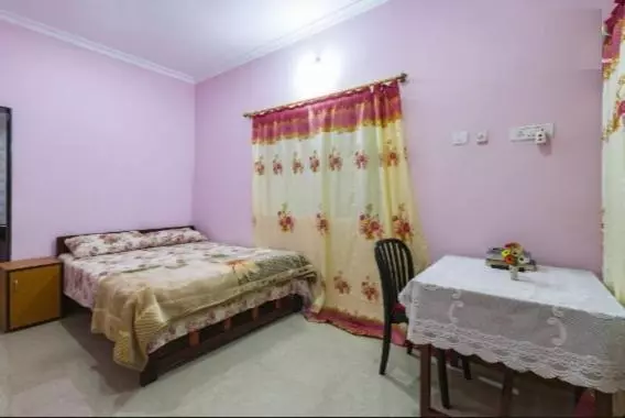 ペンション Madrid Home 2 Min Walk To Beach