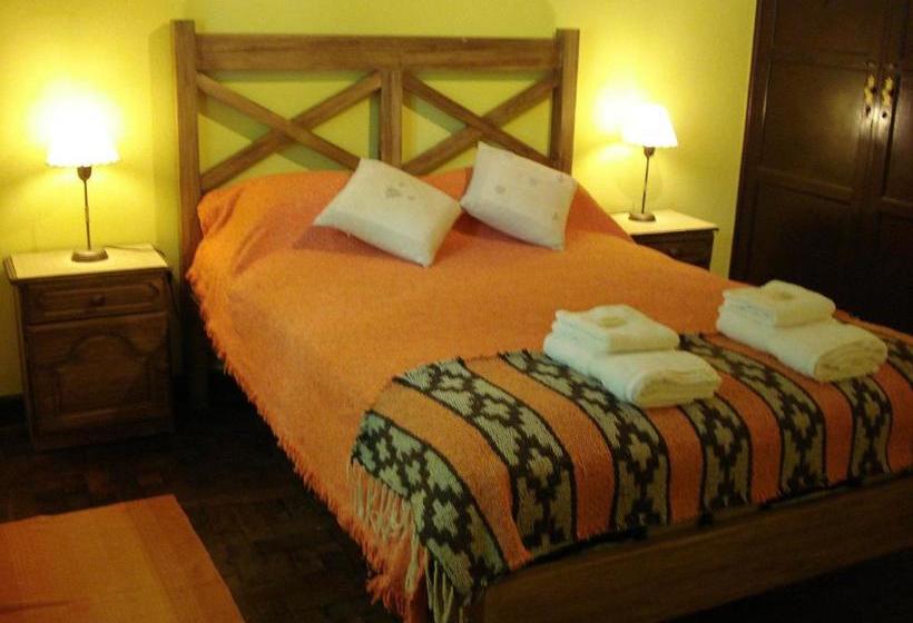 فندق صغير Las Acacias   Posada De Campo