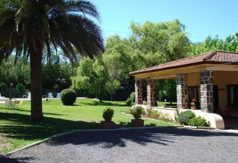 Retkeilymaja Las Acacias   Posada De Campo