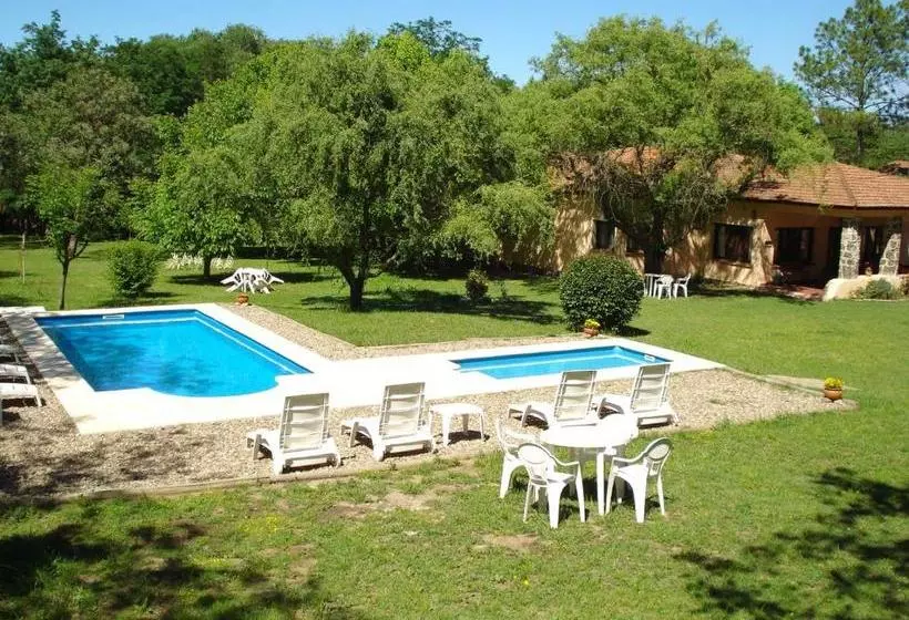 Retkeilymaja Las Acacias   Posada De Campo