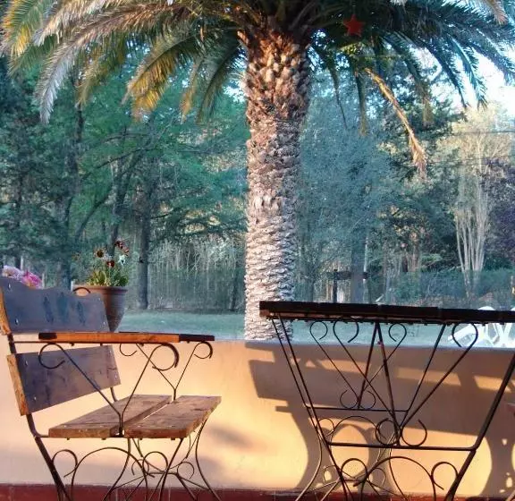 Retkeilymaja Las Acacias   Posada De Campo