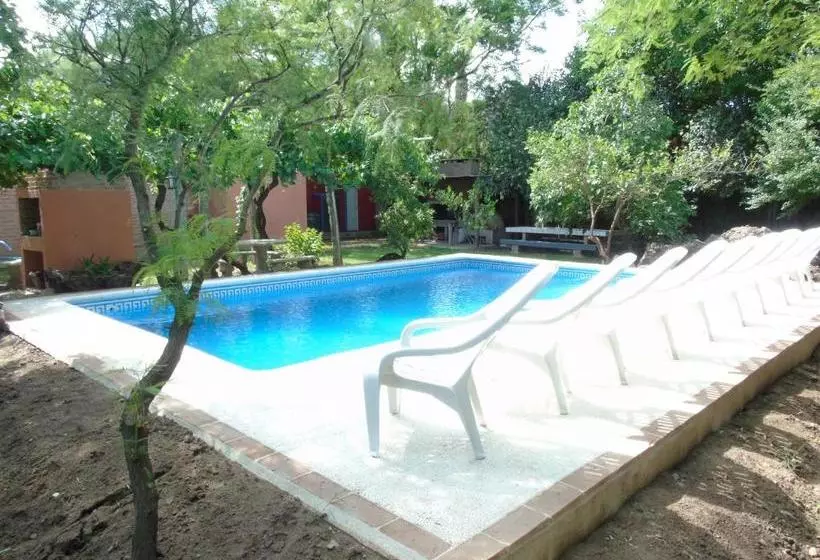 Apart Cabañas De La Plaza