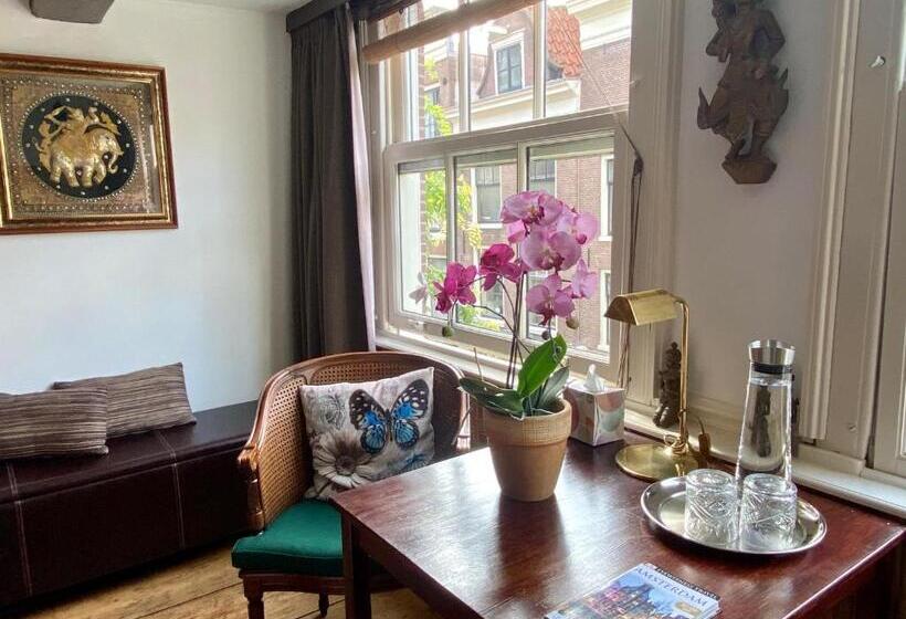 مبيت وإفطار Amsterdam Barangay