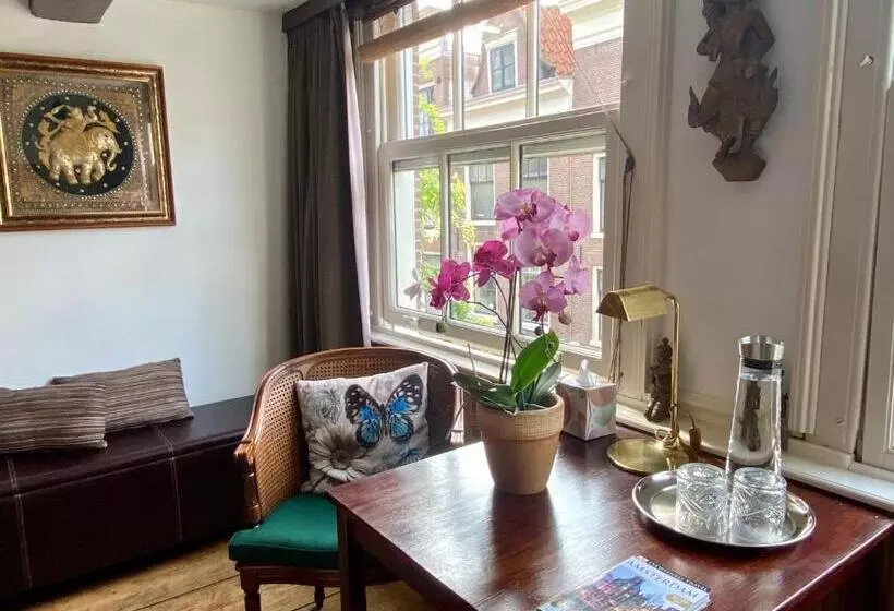 ベッドアンドブレックファースト Amsterdam Barangay