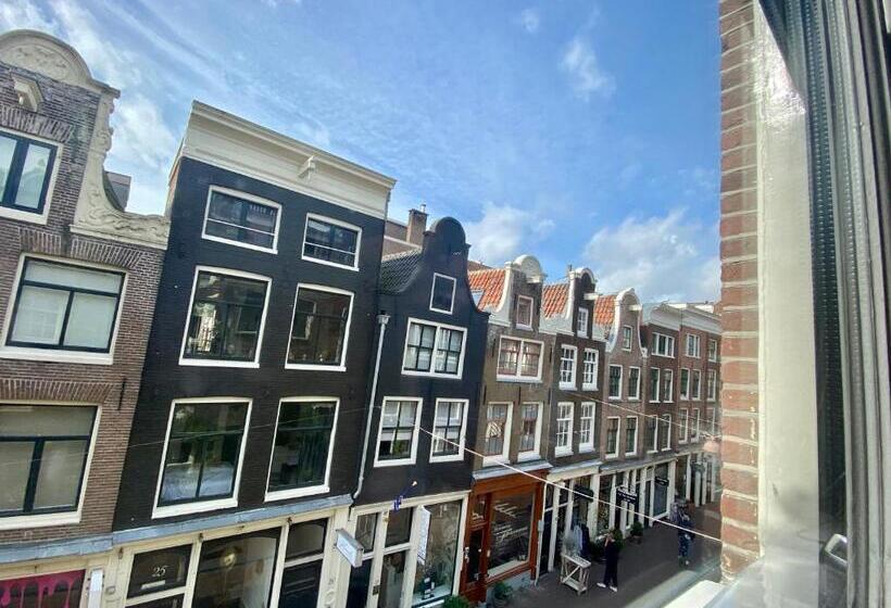 مبيت وإفطار Amsterdam Barangay