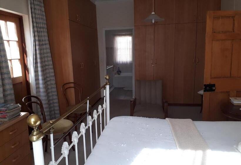 بنسيون Bougain Villa Guesthouse