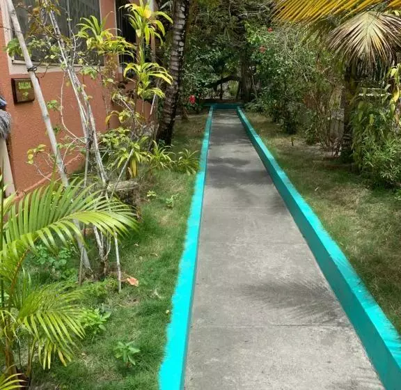 Majatalo Cabañas Ecologicas Cayapas