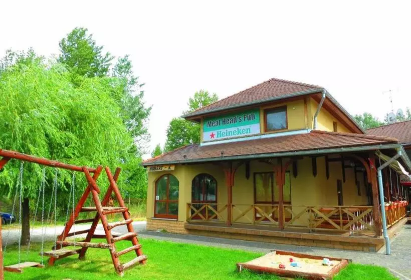 پانسیون Guest House Meat Heads Pub