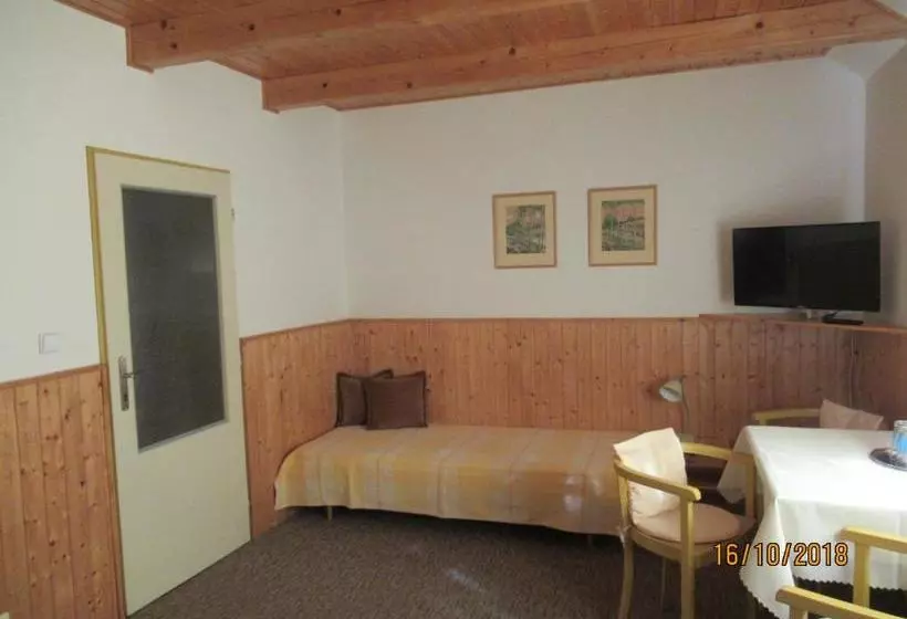 Majatalo Guest House U Marie