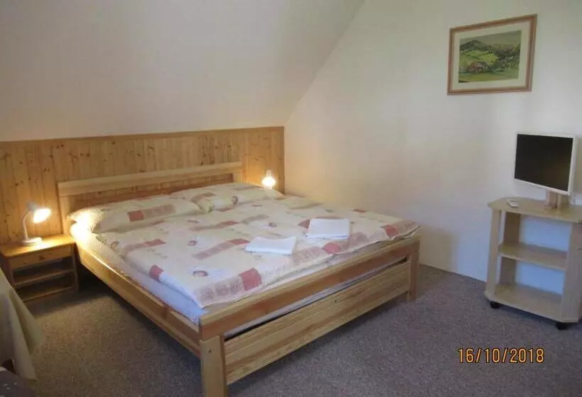 Majatalo Guest House U Marie