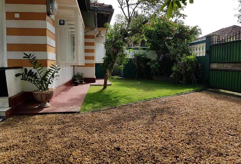 ペンション Lotus Villa