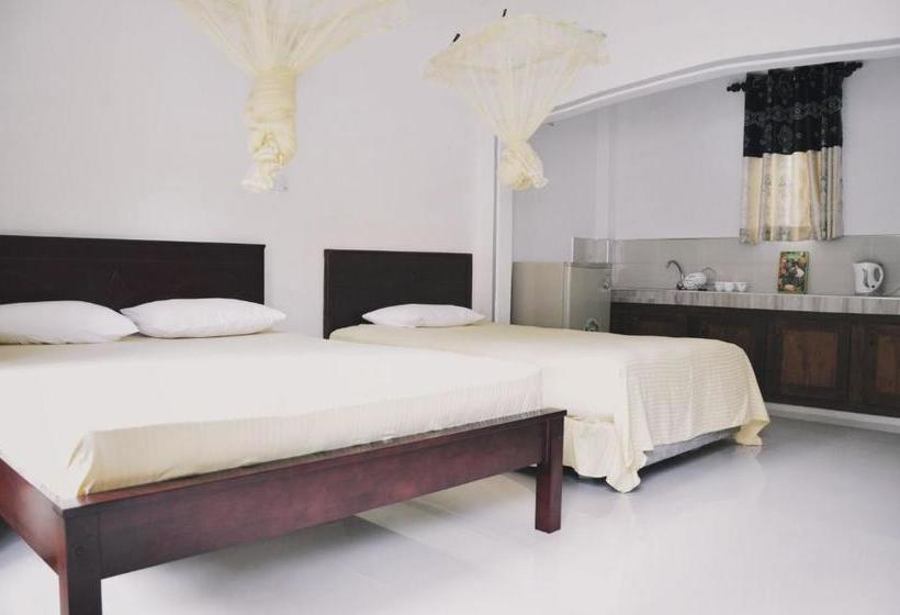 펜션 Medawatta Villa