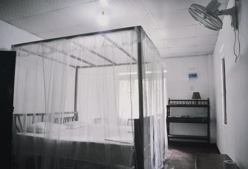 펜션 Medawatta Villa