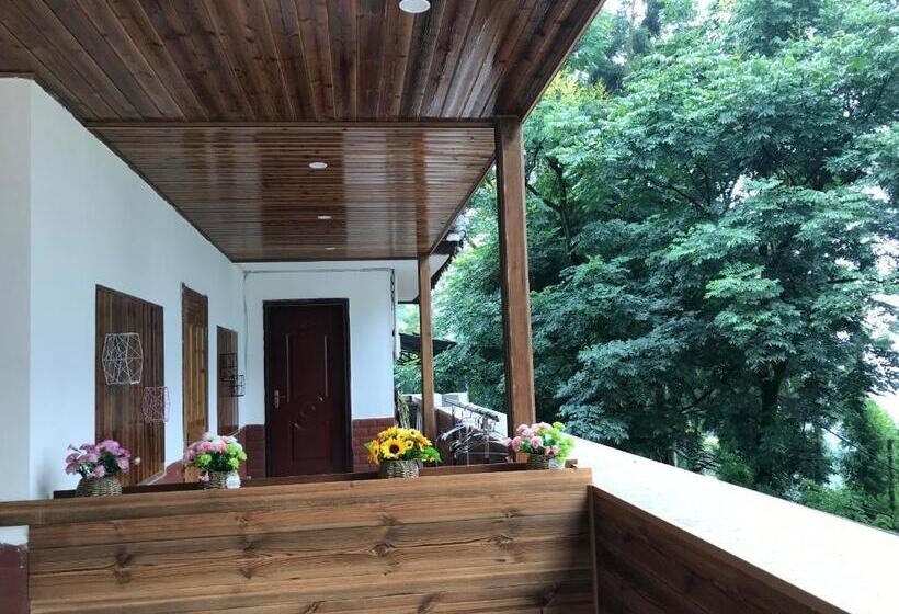 בית מלון כפרי Enshi Grand Canyon Chunlun Farmstay