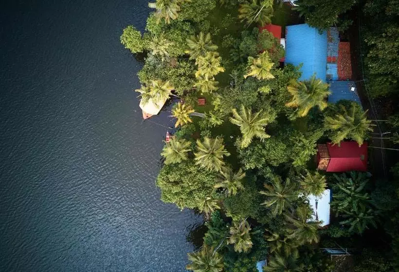 Majatalo Ashtamudi Villa