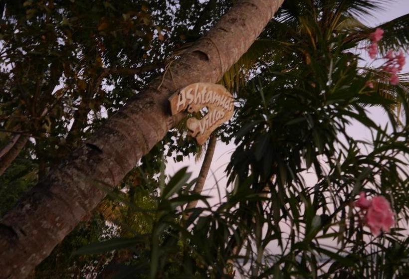 פנסיון Ashtamudi Villa