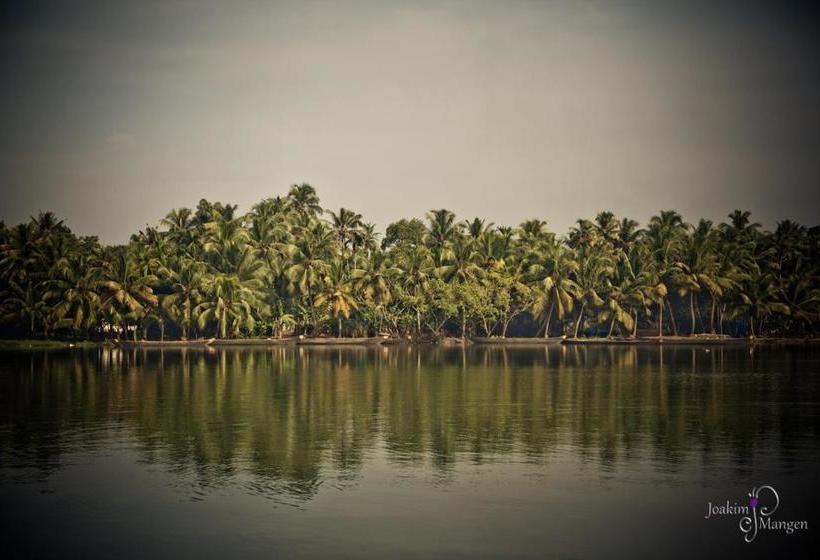 פנסיון Ashtamudi Villa