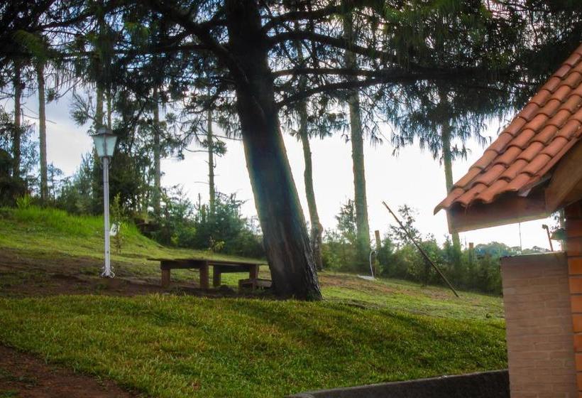 بنسيون Emy Pousada