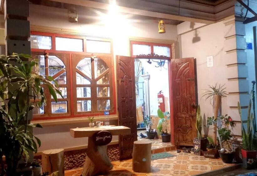 Pension (Hôtel basse catégorie) Khamphouy Guesthouse