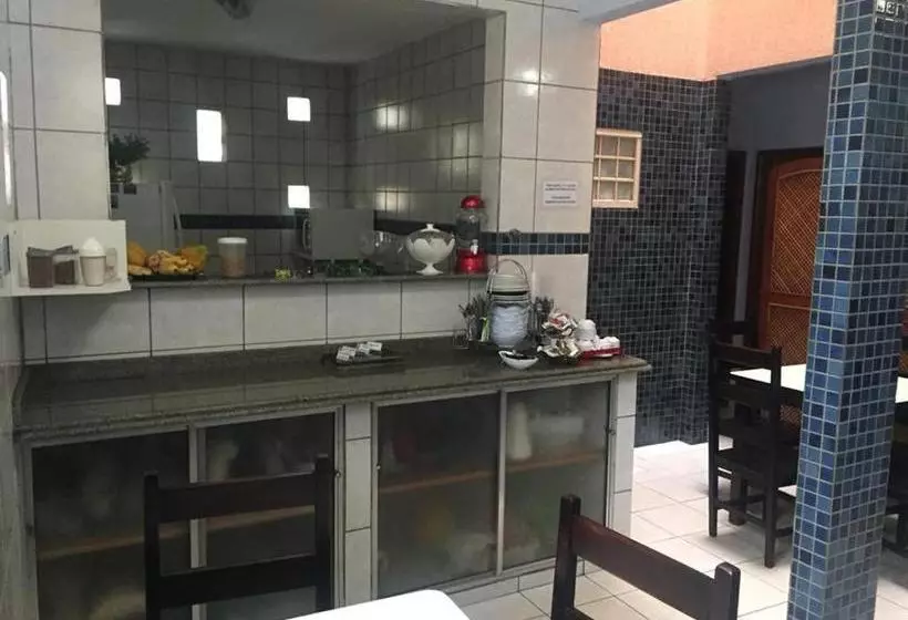 پانسیون Pousada Castelinho