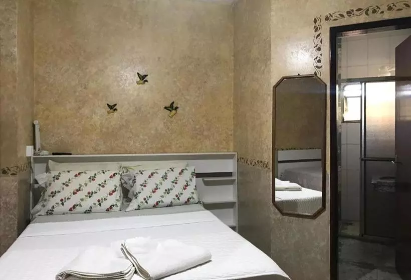 پانسیون Pousada Castelinho