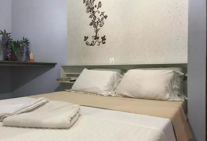 پانسیون Pousada Castelinho