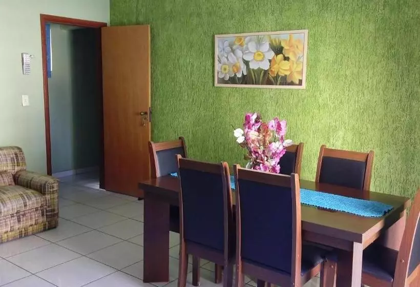 پانسیون Pousada Castelinho