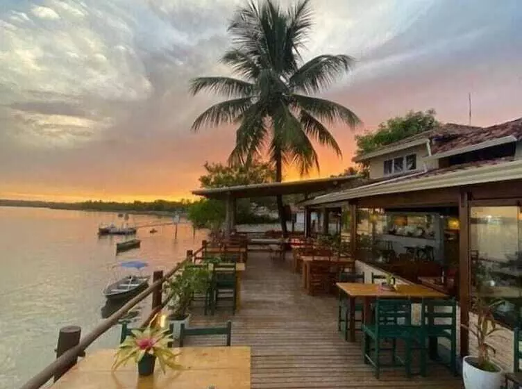 ペンション Restaurante & Pousada Gaivota