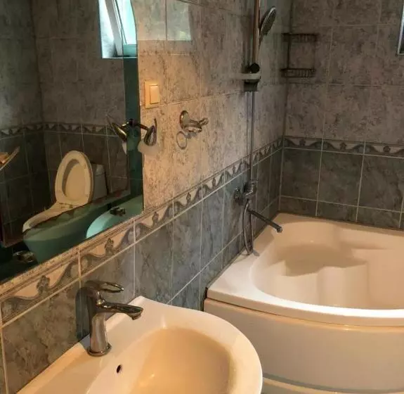 پانسیون Villa Jakos Paradise